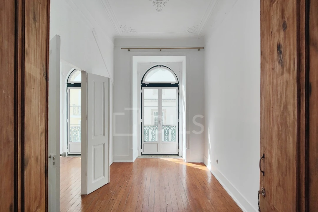 Prédio para Venda em Santa Maria Maior Foto 9