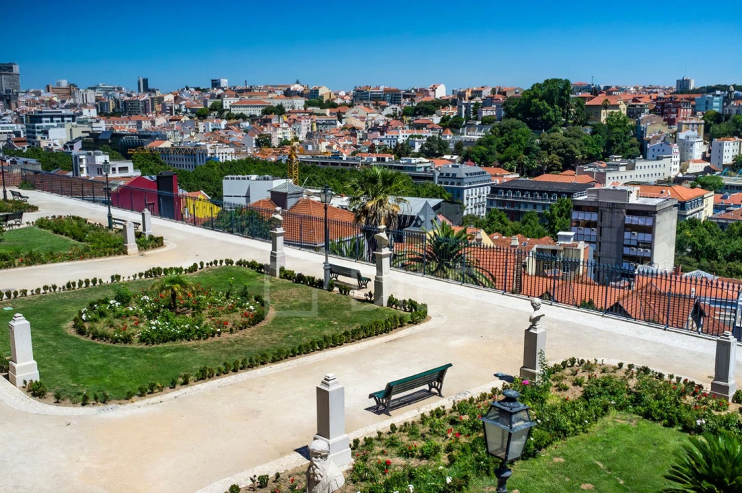 Apartamento T3 para Venda em Santo António Foto 20