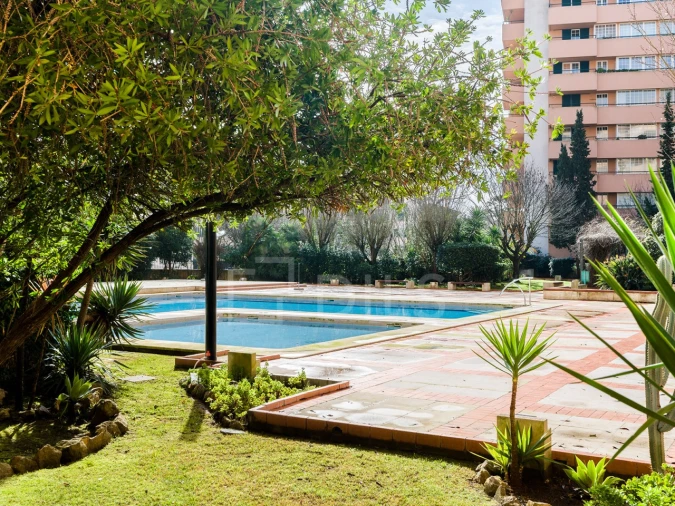 Apartamento T2 para Venda em Cascais e Estoril Foto 2