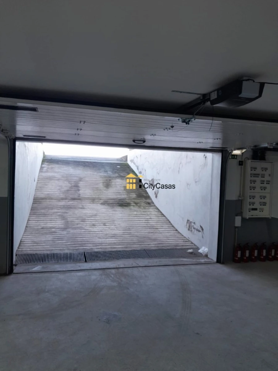 Armazém para Venda em Gondomar (São Cosme), Valbom e Jovim Foto 6