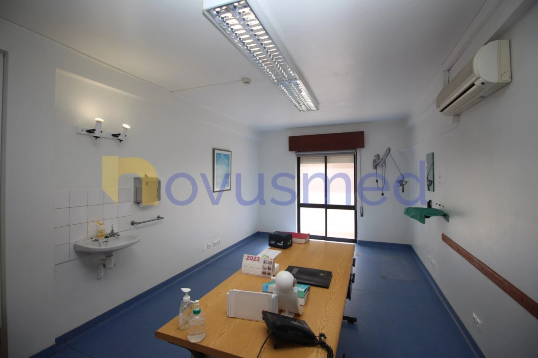 Apartamento T3 para Venda em São Bartolomeu de Messines Foto 6