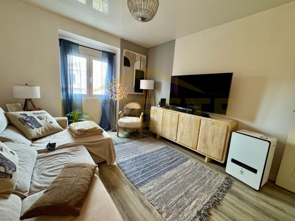 Apartamento T2 para Venda em Santa Maria e São Miguel, São Martinho, São Pedro Penaferrim Foto 5