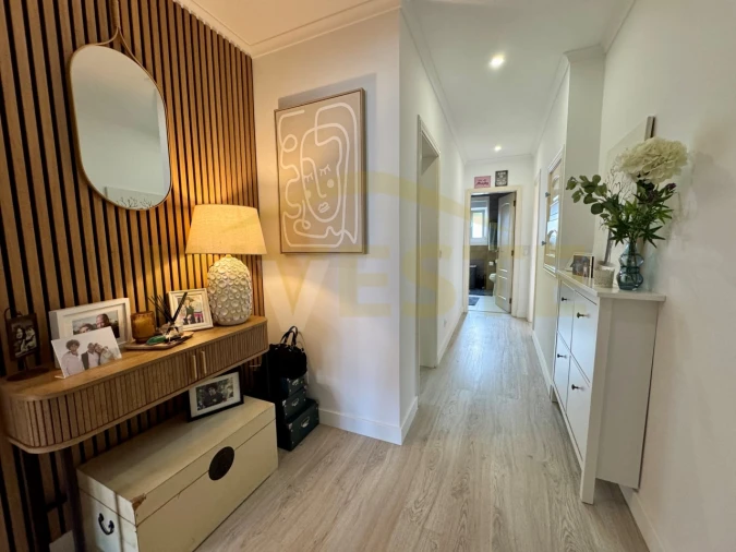 Apartamento T2 para Venda em Santa Maria e São Miguel, São Martinho, São Pedro Penaferrim Foto 1