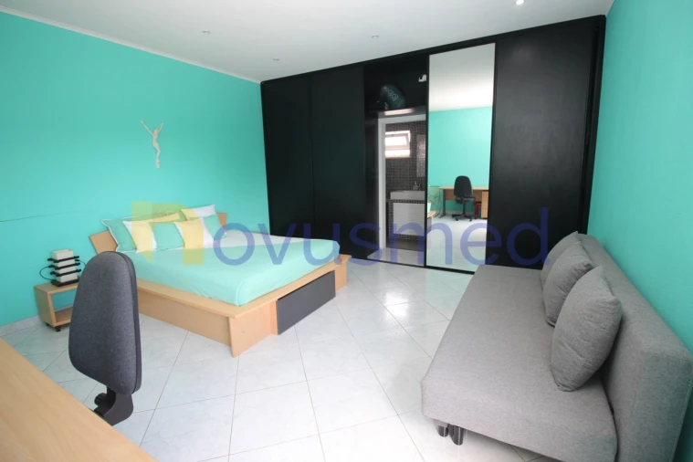 Moradia T5 para Venda em Guia Foto 17