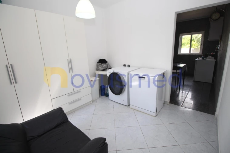 Moradia T5 para Venda em Guia Foto 22