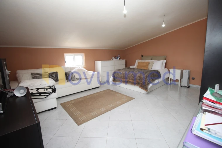 Moradia T5 para Venda em Guia Foto 45