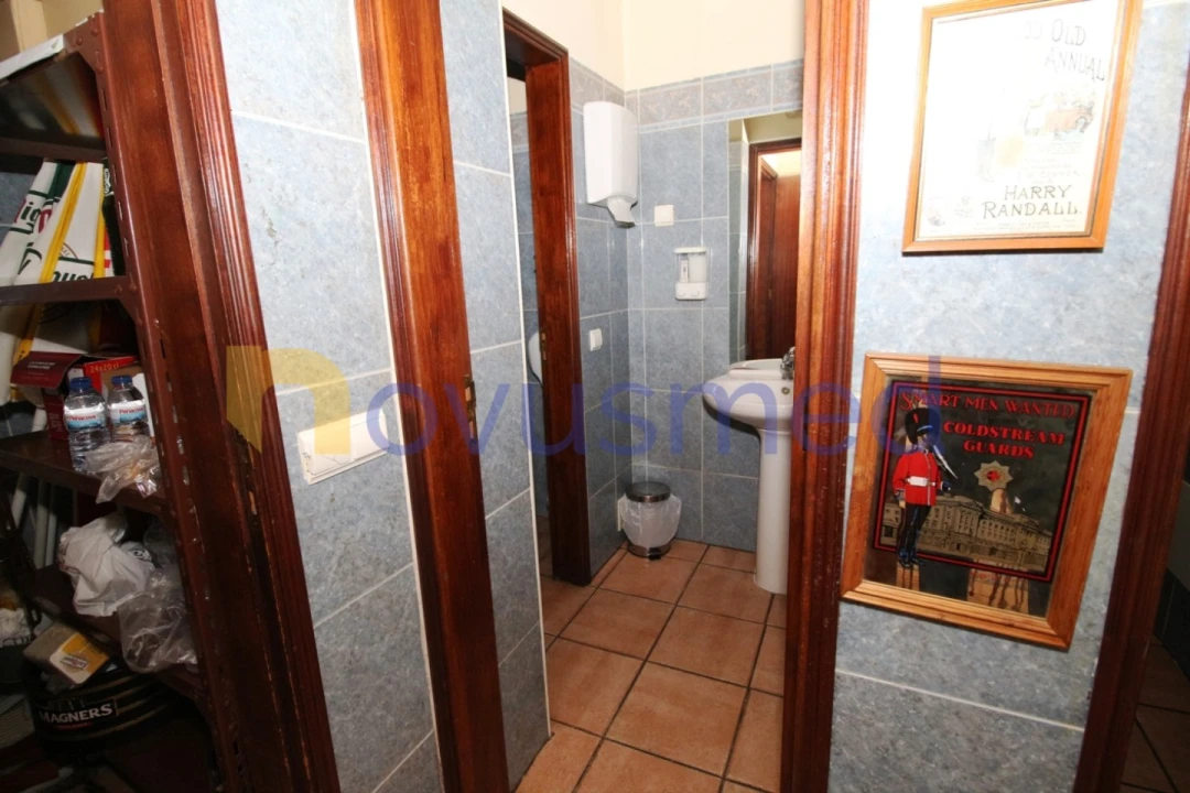 Loja para Venda em Albufeira e Olhos de Água Foto 7