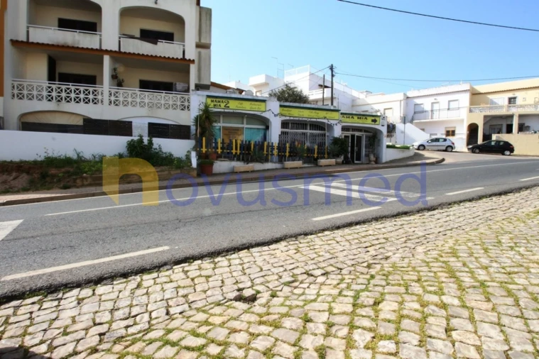 Loja para Venda em Albufeira e Olhos de Água