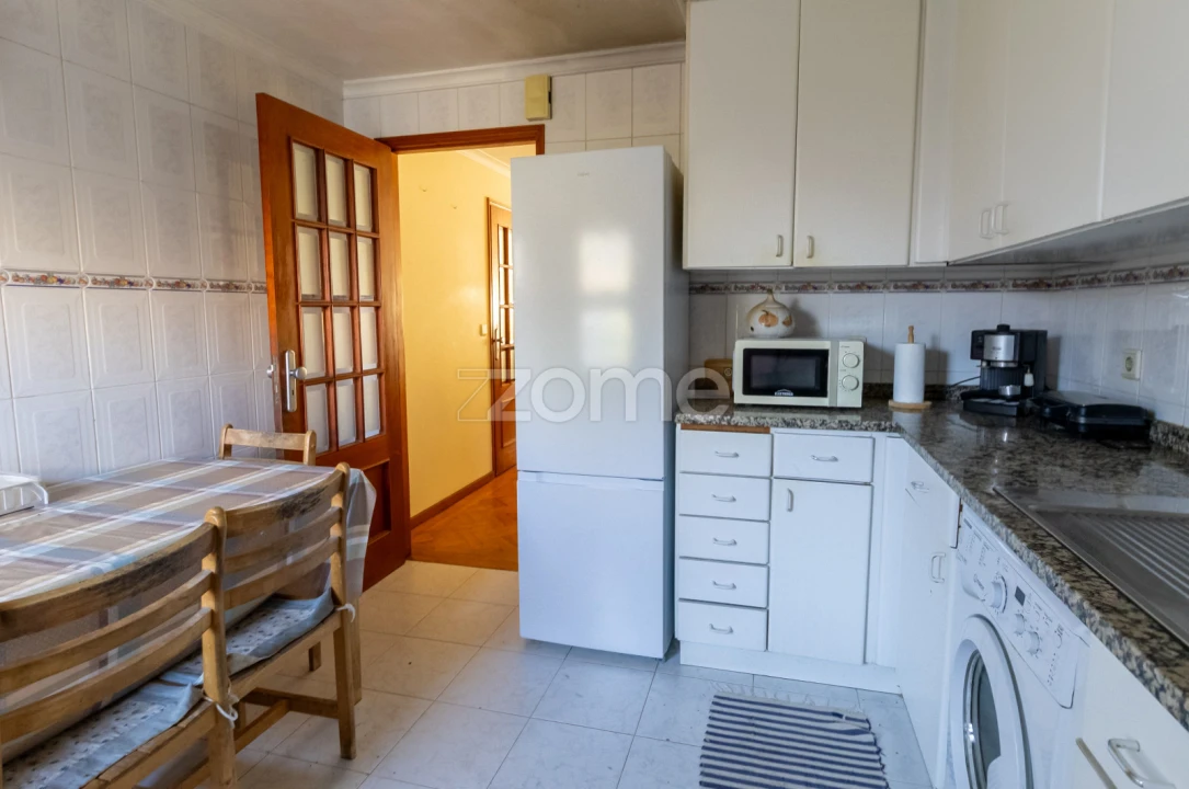 Moradia T4 para Venda em Gulpilhares e Valadares Foto 13