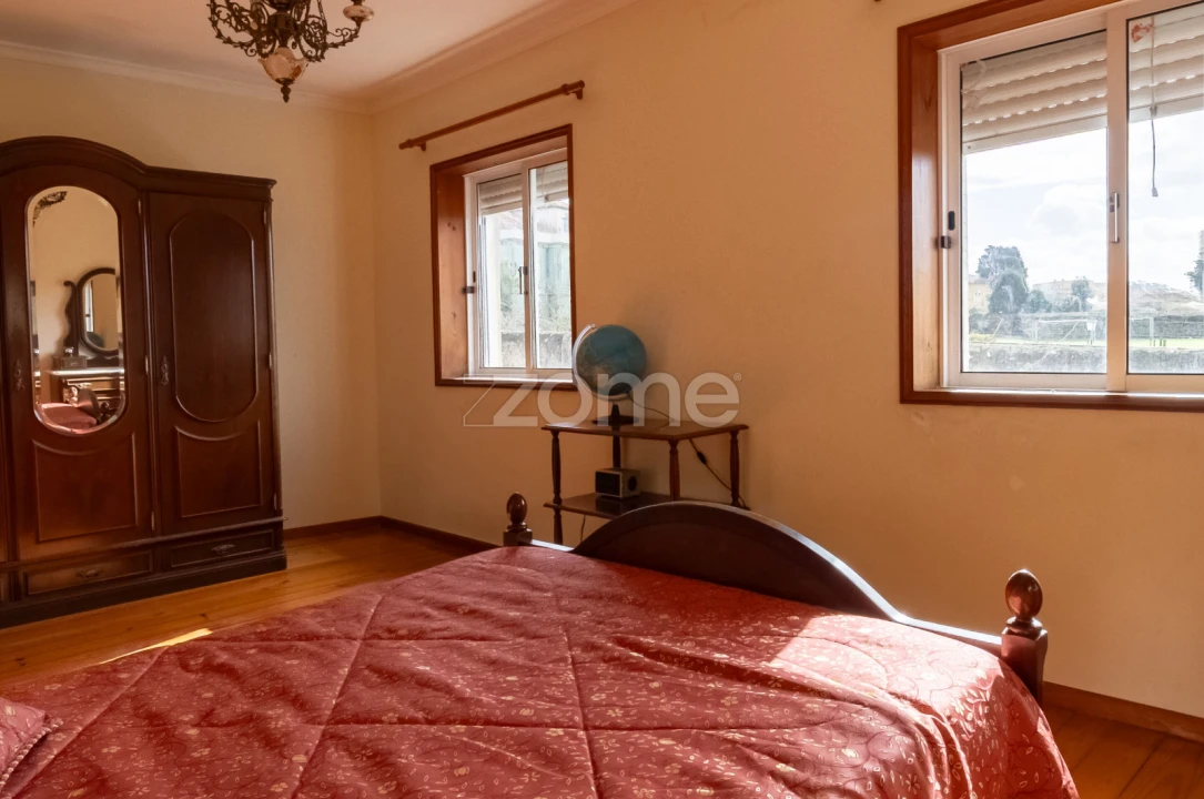 Moradia T4 para Venda em Gulpilhares e Valadares Foto 38