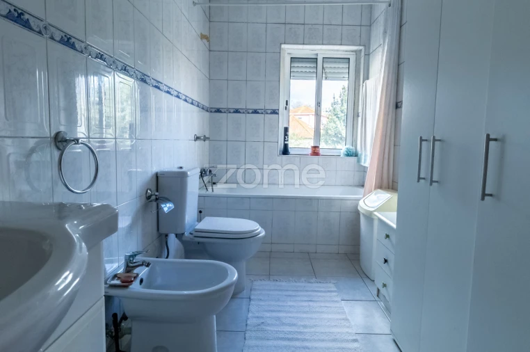 Moradia T4 para Venda em Gulpilhares e Valadares Foto 41