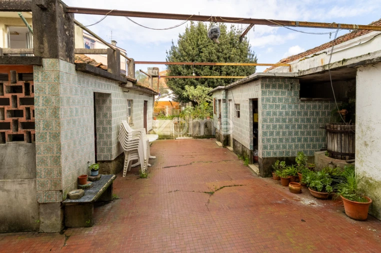 Moradia T4 para Venda em Gulpilhares e Valadares Foto 45