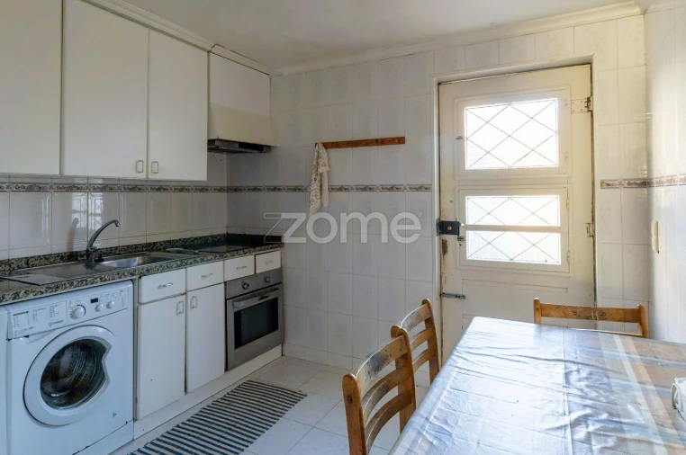 Moradia T4 para Venda em Gulpilhares e Valadares Foto 10