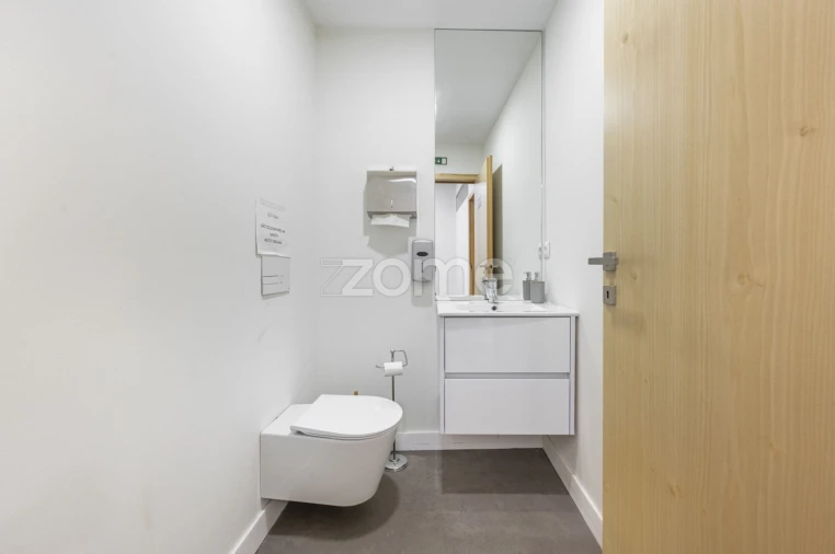 Negócio para Venda em Ramalde Foto 8