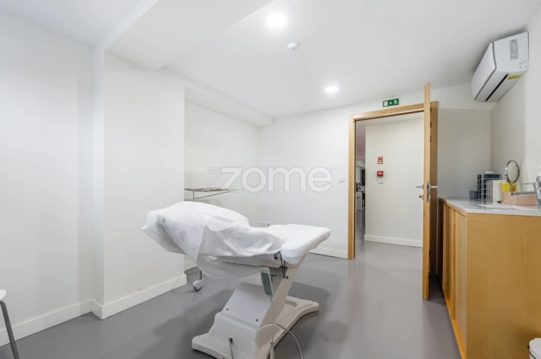 Negócio para Venda em Ramalde Foto 14