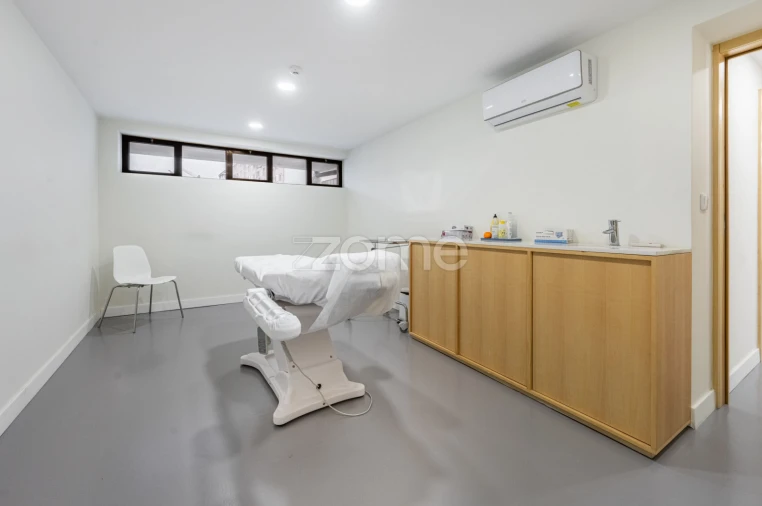 Negócio para Venda em Ramalde Foto 12