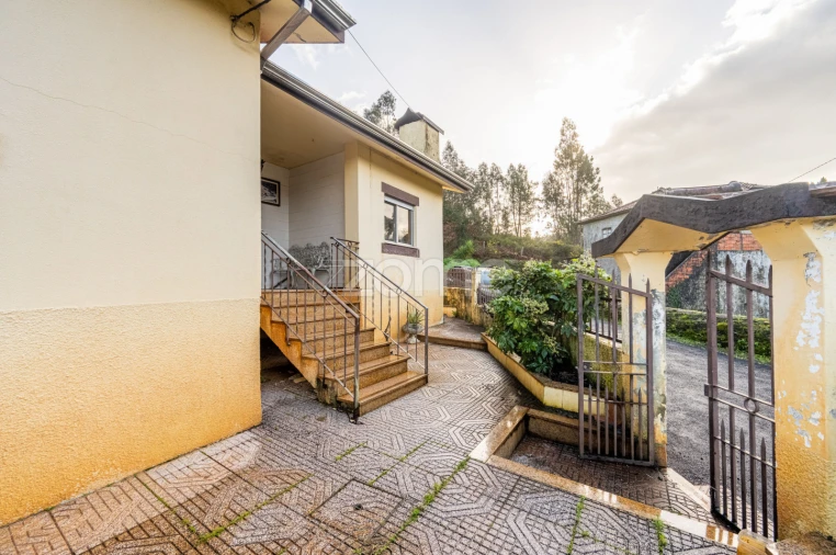 Moradia T3 para Venda em Canedo, Vale e Vila Maior Foto 4