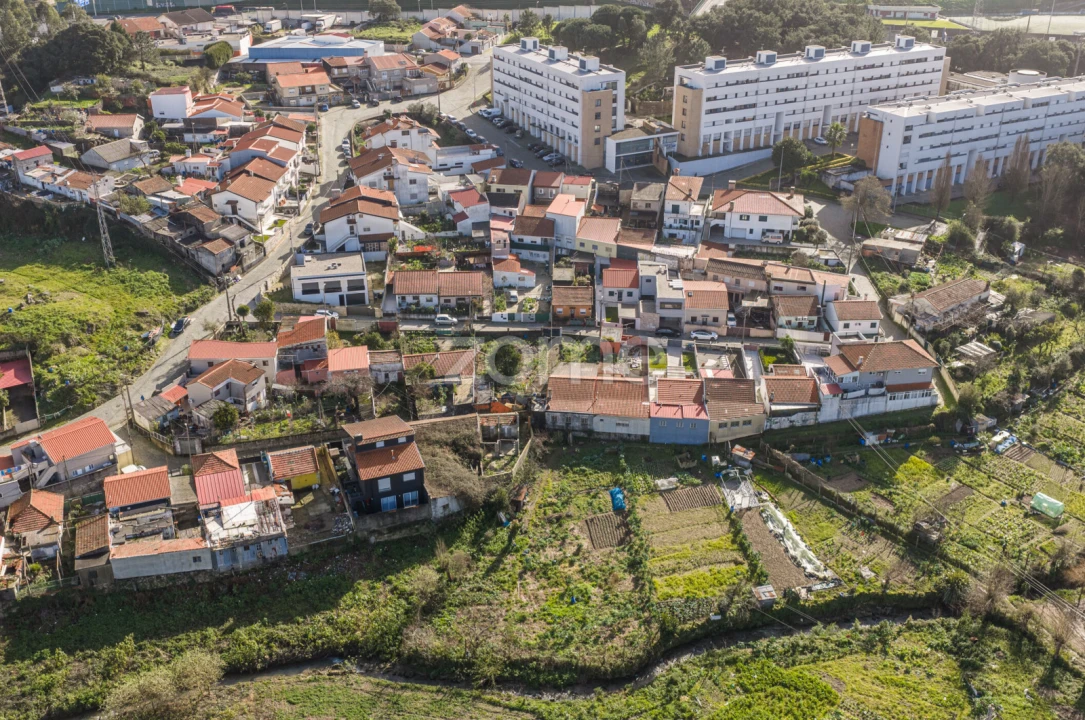 Moradia T3 para Venda em Pedrouços Foto 16