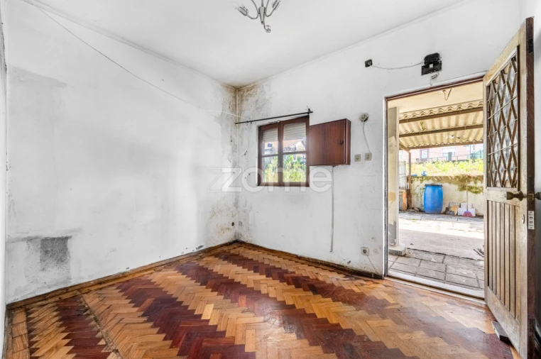 Moradia T3 para Venda em Pedrouços Foto 3