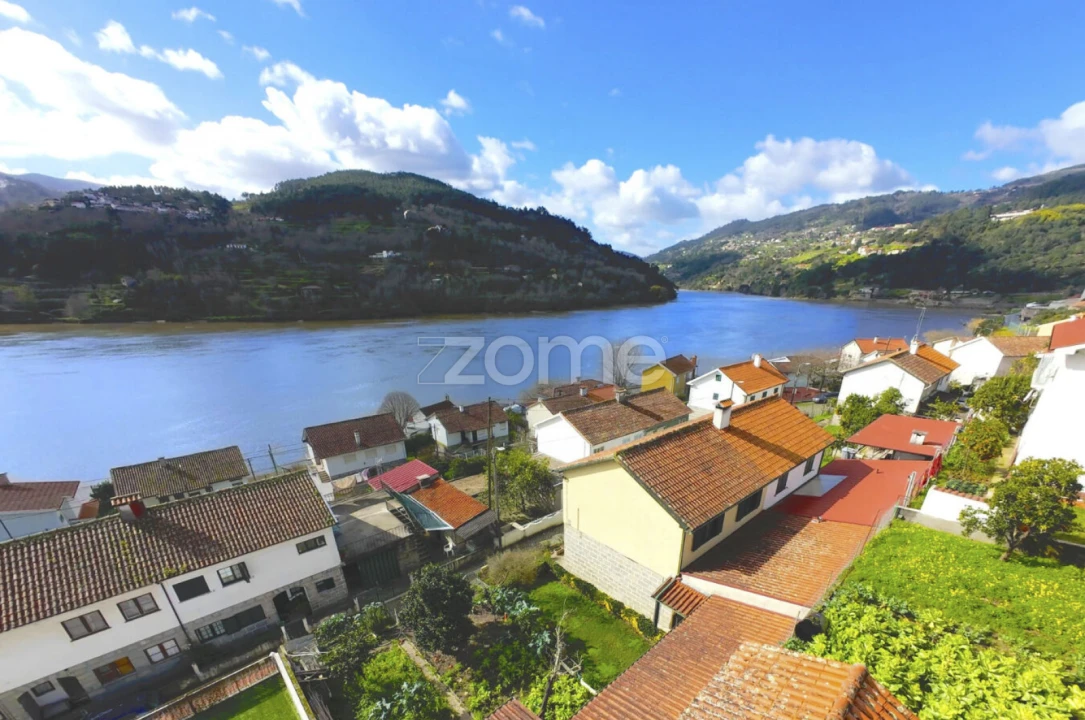 Moradia T4 para Venda em Ancede e Ribadouro Foto 5