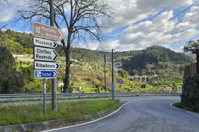 Moradia T4 para Venda em Ancede e Ribadouro Foto 4