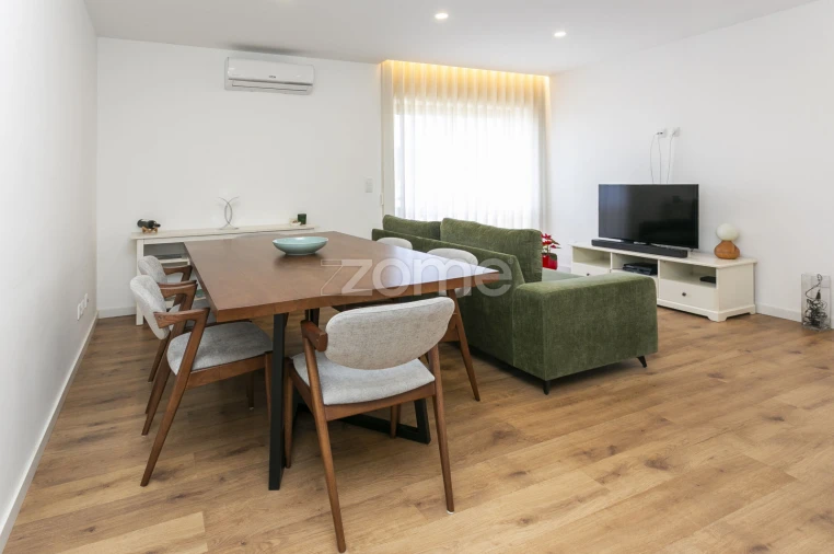 Apartamento T3 para Venda em Gulpilhares e Valadares Foto 17