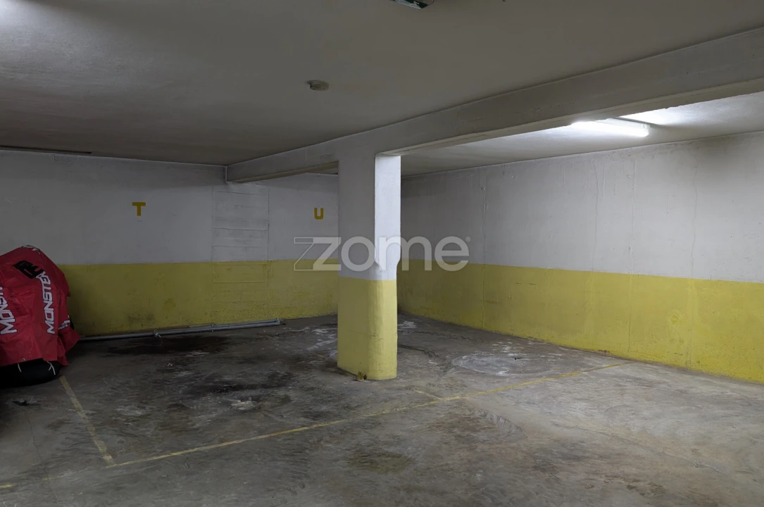 Apartamento T1 para Arrendamento em São João da Madeira Foto 13