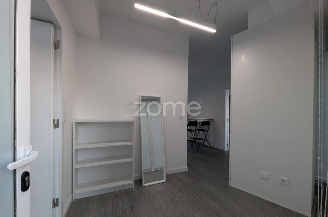 Apartamento T1 para Arrendamento em São João da Madeira Foto 12