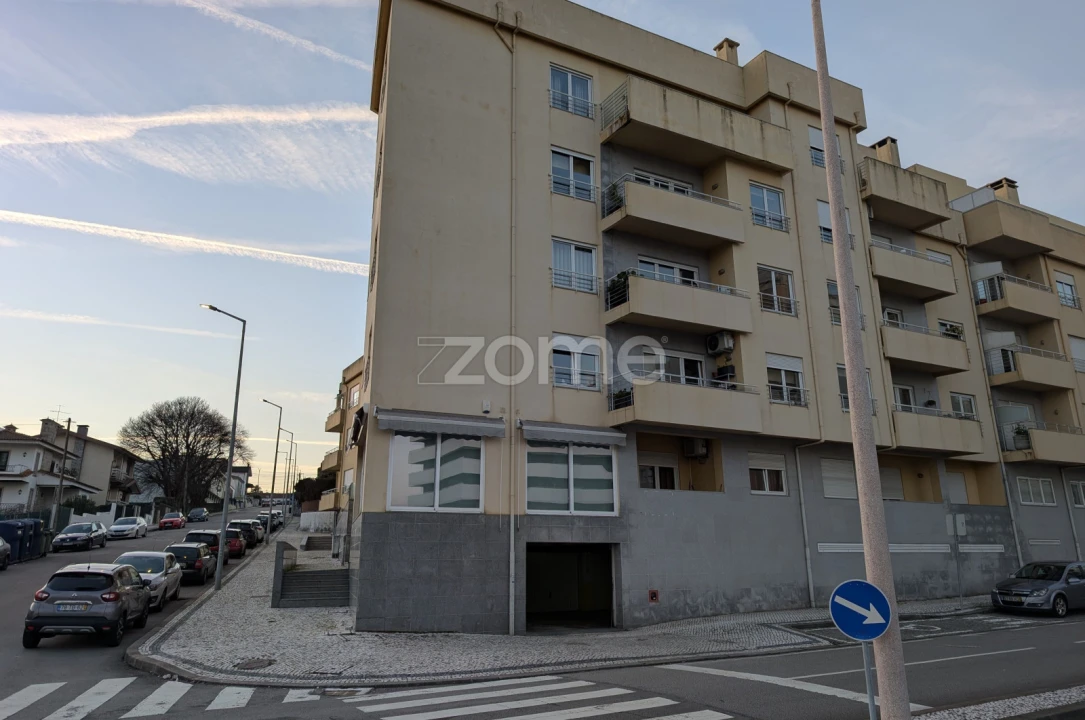 Apartamento T1 para Arrendamento em São João da Madeira Foto 18