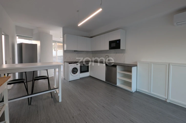 Apartamento T1 para Arrendamento em São João da Madeira Foto 3