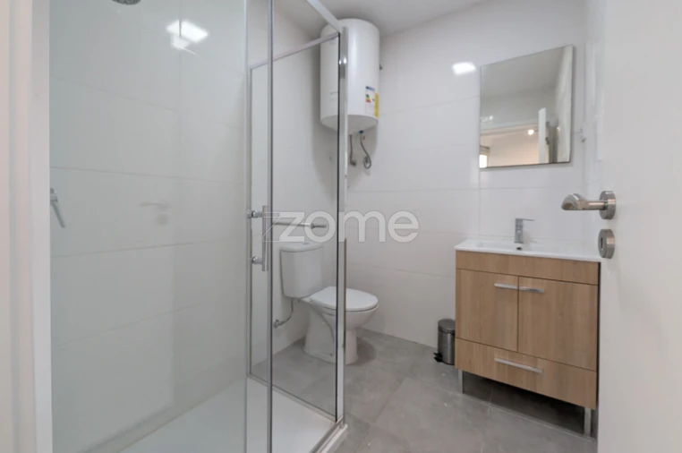 Apartamento T1 para Arrendamento em São João da Madeira Foto 10