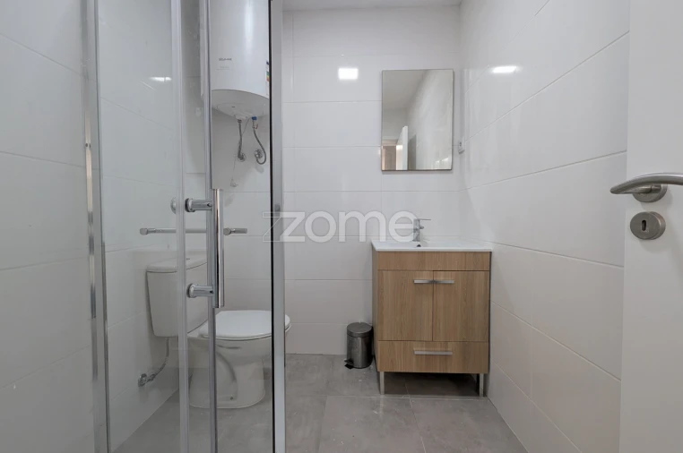 Apartamento T1 para Arrendamento em São João da Madeira Foto 11