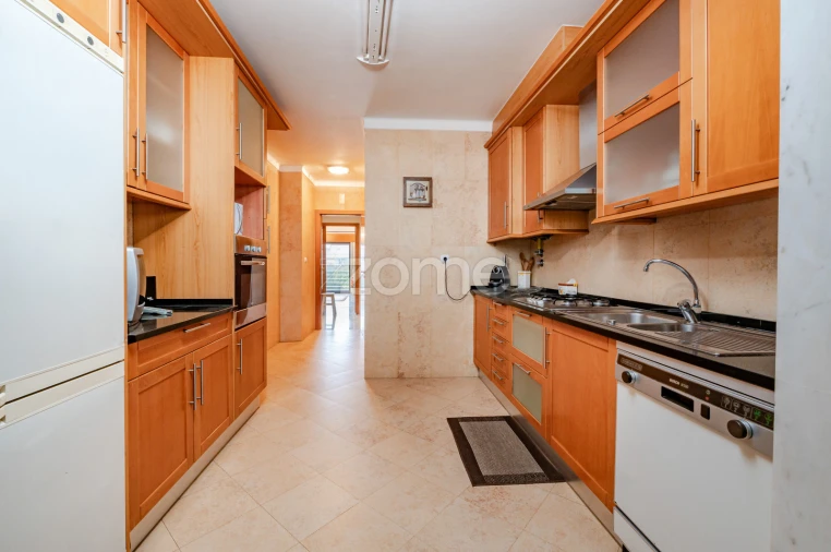 Apartamento T3 para Arrendamento em Santa Iria de Azoia, São João da Talha e Bobadela Foto 10