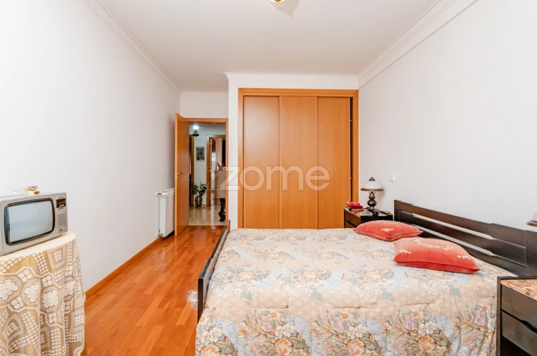 Apartamento T3 para Arrendamento em Santa Iria de Azoia, São João da Talha e Bobadela Foto 26