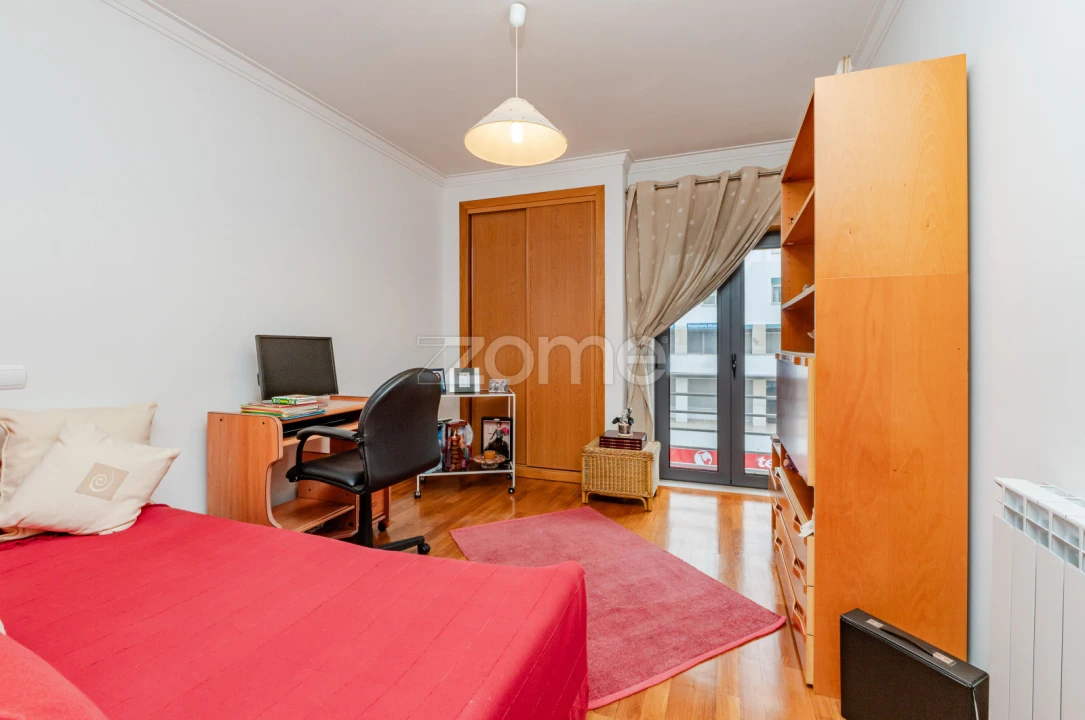 Apartamento T3 para Arrendamento em Santa Iria de Azoia, São João da Talha e Bobadela Foto 19