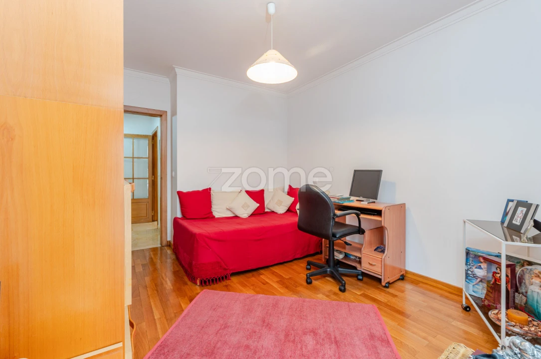 Apartamento T3 para Arrendamento em Santa Iria de Azoia, São João da Talha e Bobadela Foto 20