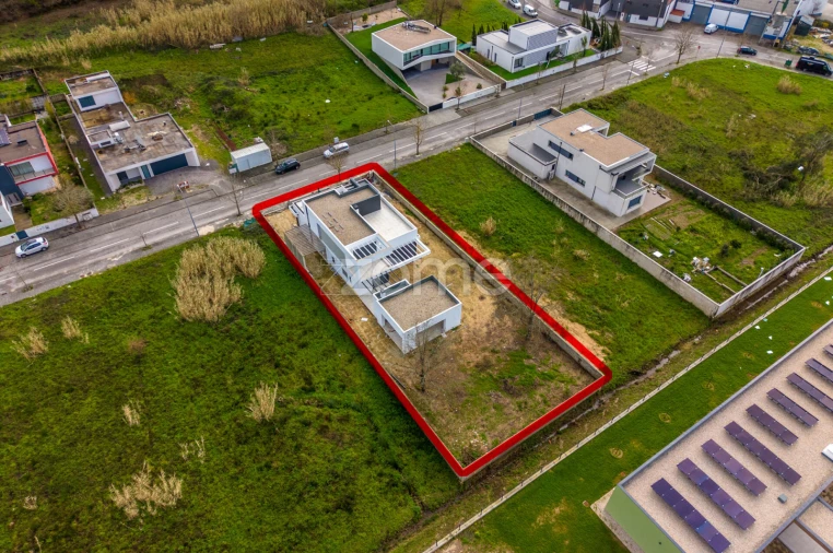 Moradia T3 para Venda em Santa Eufémia e Boa Vista Foto 22