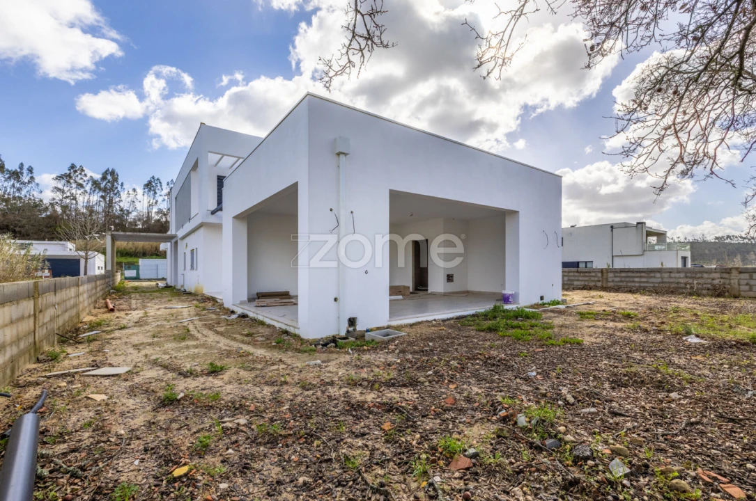 Moradia T3 para Venda em Santa Eufémia e Boa Vista Foto 10