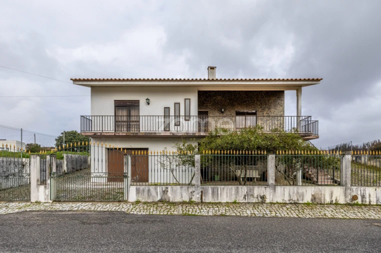 Moradia T2 para Venda em Alcobaça e Vestiaria