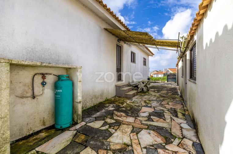 Moradia T2 para Venda em Alcobaça e Vestiaria Foto 47