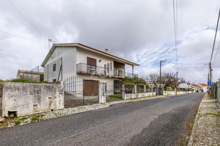 Moradia T2 para Venda em Alcobaça e Vestiaria Foto 52