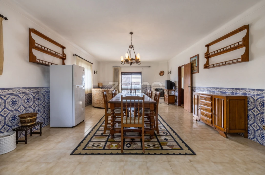 Moradia T2 para Venda em Alcobaça e Vestiaria Foto 9