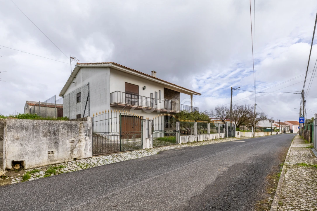 Moradia T2 para Venda em Alcobaça e Vestiaria Foto 52