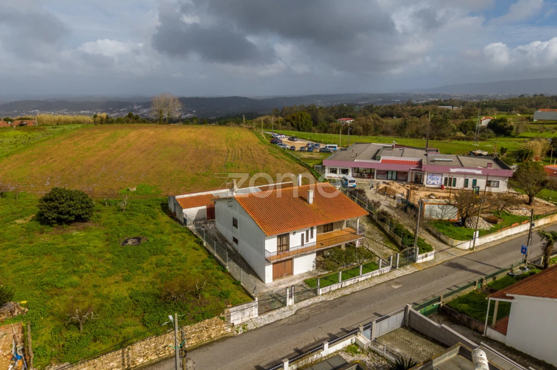 Moradia T2 para Venda em Alcobaça e Vestiaria Foto 53