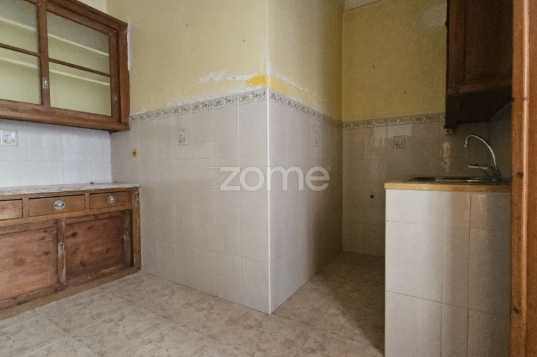 Apartamento T1 para Arrendamento em Areeiro Foto 12