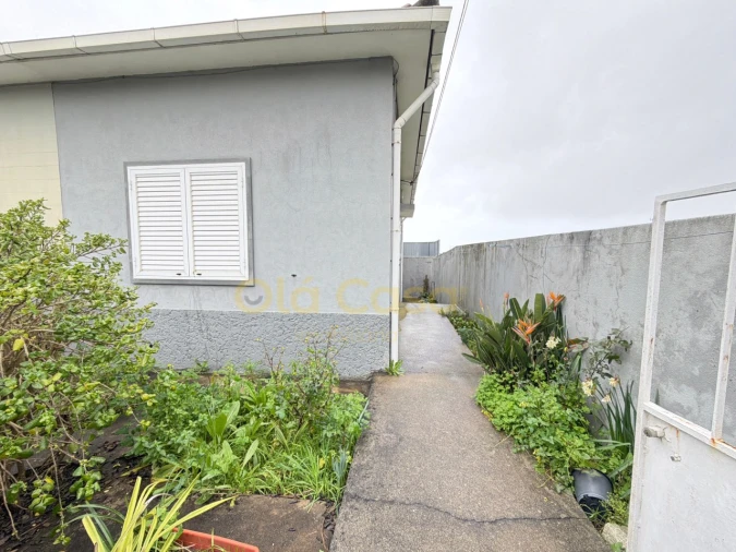 Moradia T1 para Venda em Canelas Foto 13