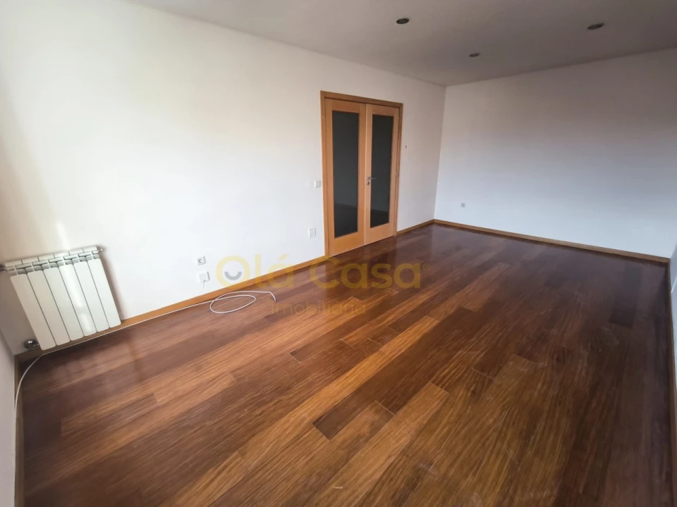 Apartamento T1 para Venda em Canidelo Foto 3