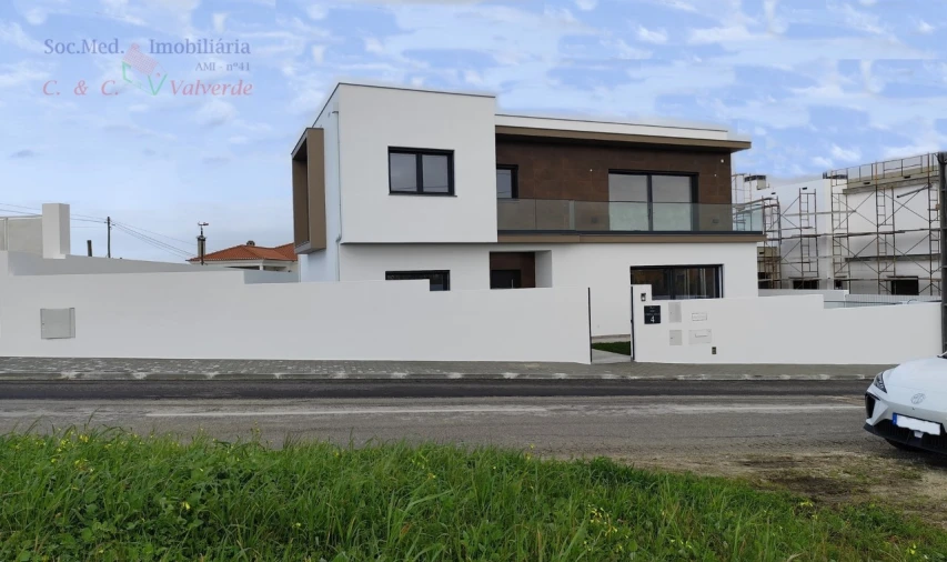 Moradia T4 para Venda em Silveira