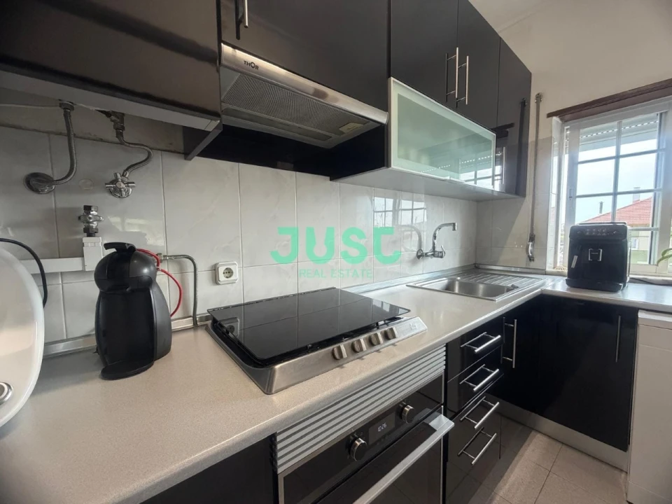 Apartamento T2 para Venda em Amora Foto 8