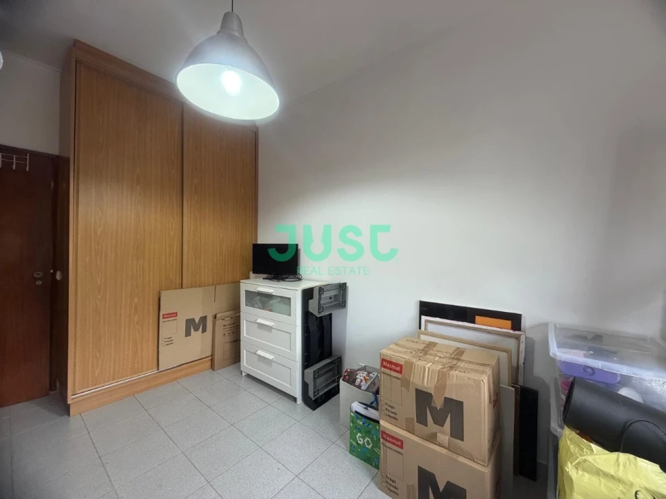 Apartamento T2 para Venda em Amora Foto 17